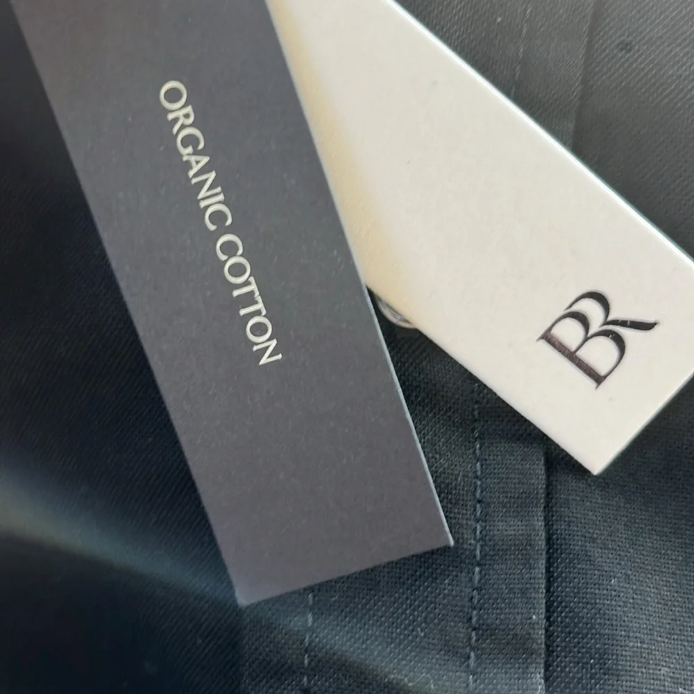 NWT Banana Republic Men’s Black Oxford Shirt Size XL.